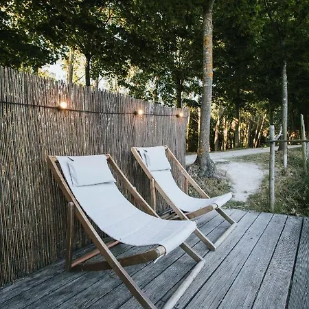 Campo de lujo Parque Dos Monges *