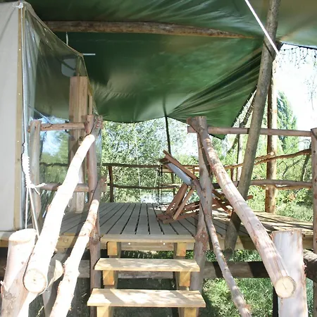 Parque Dos Monges ラグジュアリーテント アルコバサ