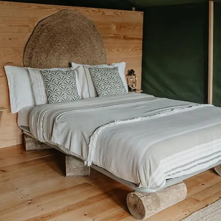 Lüks kamp alanı Parque Dos Monges