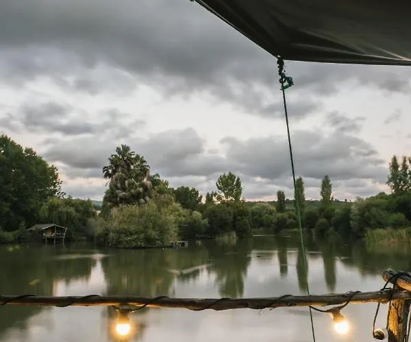 Parque Dos Monges * אלקובאקה