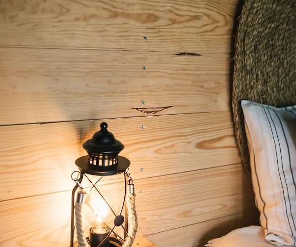 אוהל מפואר Parque Dos Monges *