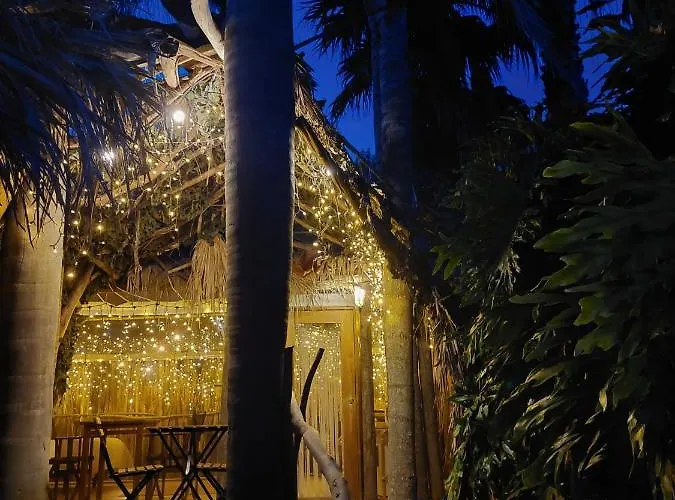 אוהל מפואר Parque Dos Monges